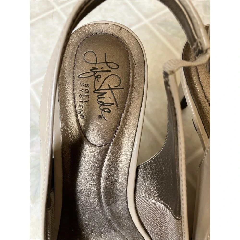 Life Stride‎ INVEST Soft System Slingback Peep Toe Pumps Light Taupe size 8.5